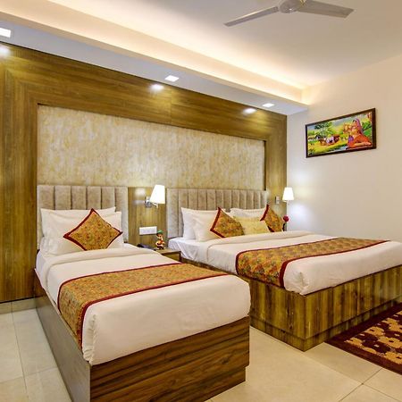 Hotel Deluxe Stay Inn - Near Delhi Airport นิวเดลี ภายนอก รูปภาพ