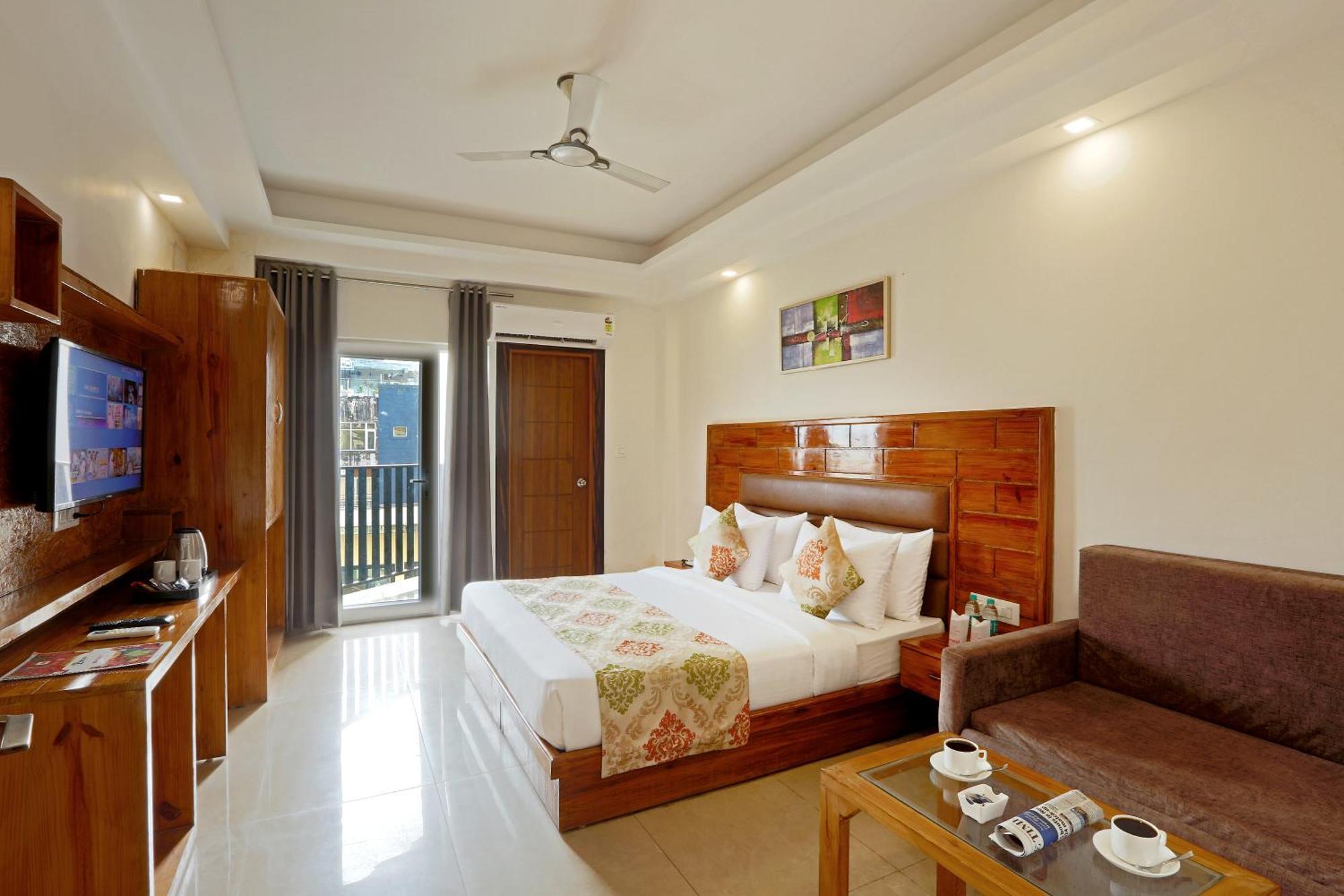 Hotel Deluxe Stay Inn - Near Delhi Airport นิวเดลี ภายนอก รูปภาพ