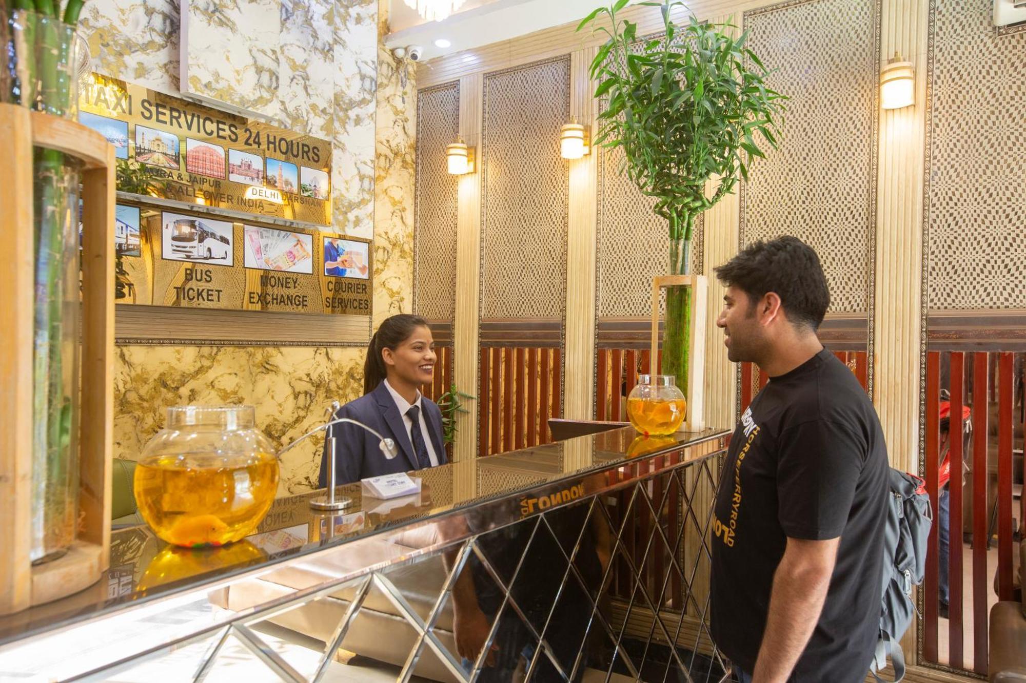 Hotel Deluxe Stay Inn - Near Delhi Airport นิวเดลี ภายนอก รูปภาพ