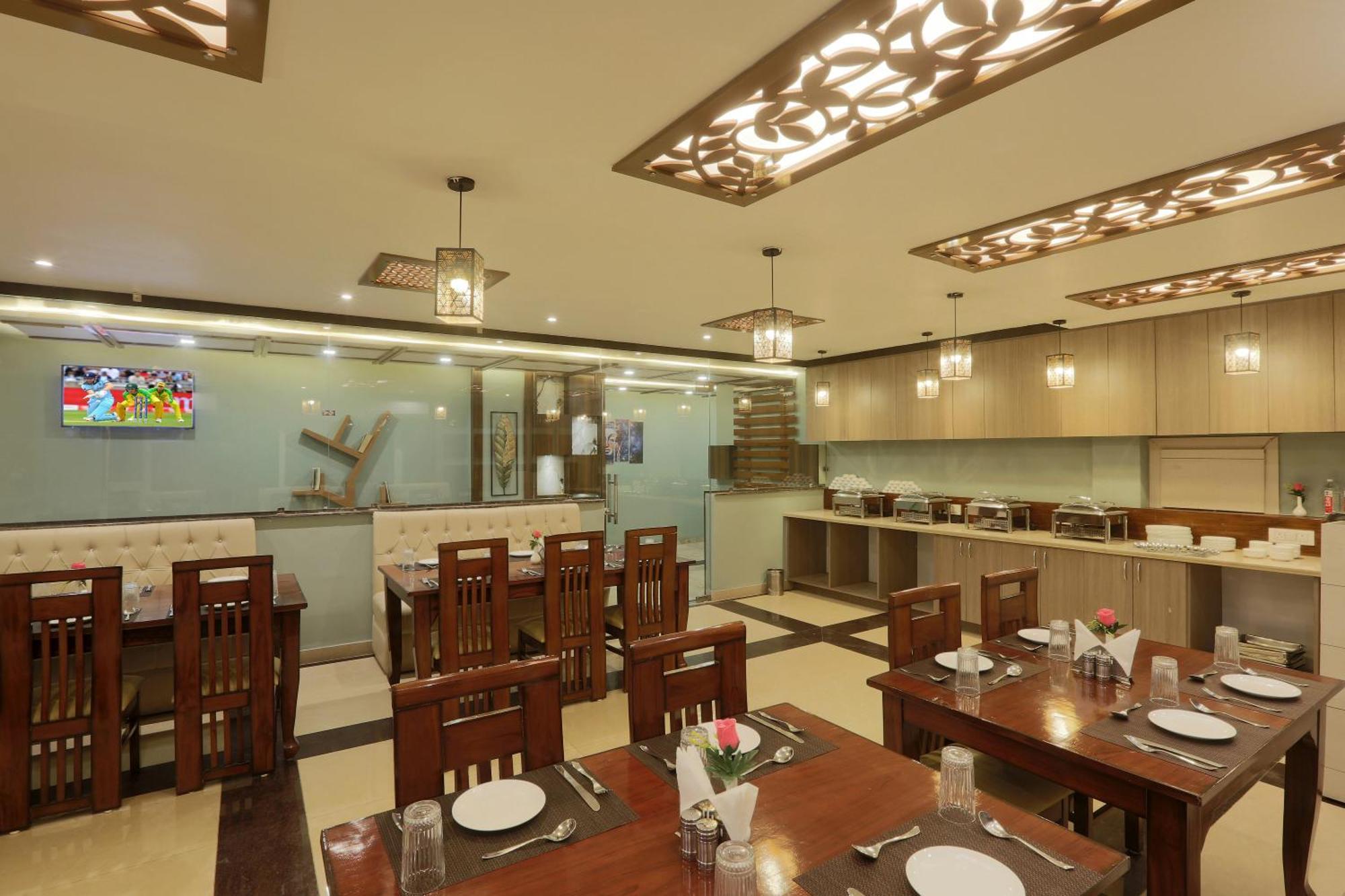 Hotel Deluxe Stay Inn - Near Delhi Airport นิวเดลี ภายนอก รูปภาพ