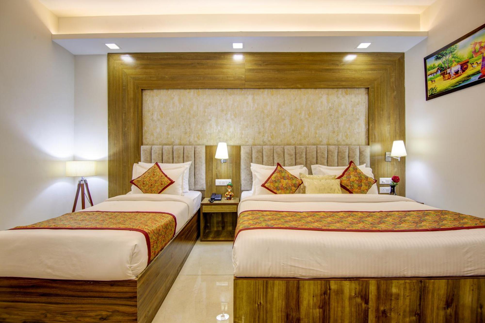 Hotel Deluxe Stay Inn - Near Delhi Airport นิวเดลี ภายนอก รูปภาพ